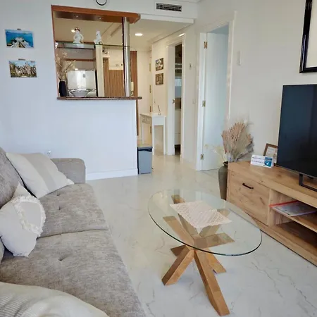 아파트 Blue Big Lagoon Trinisol2